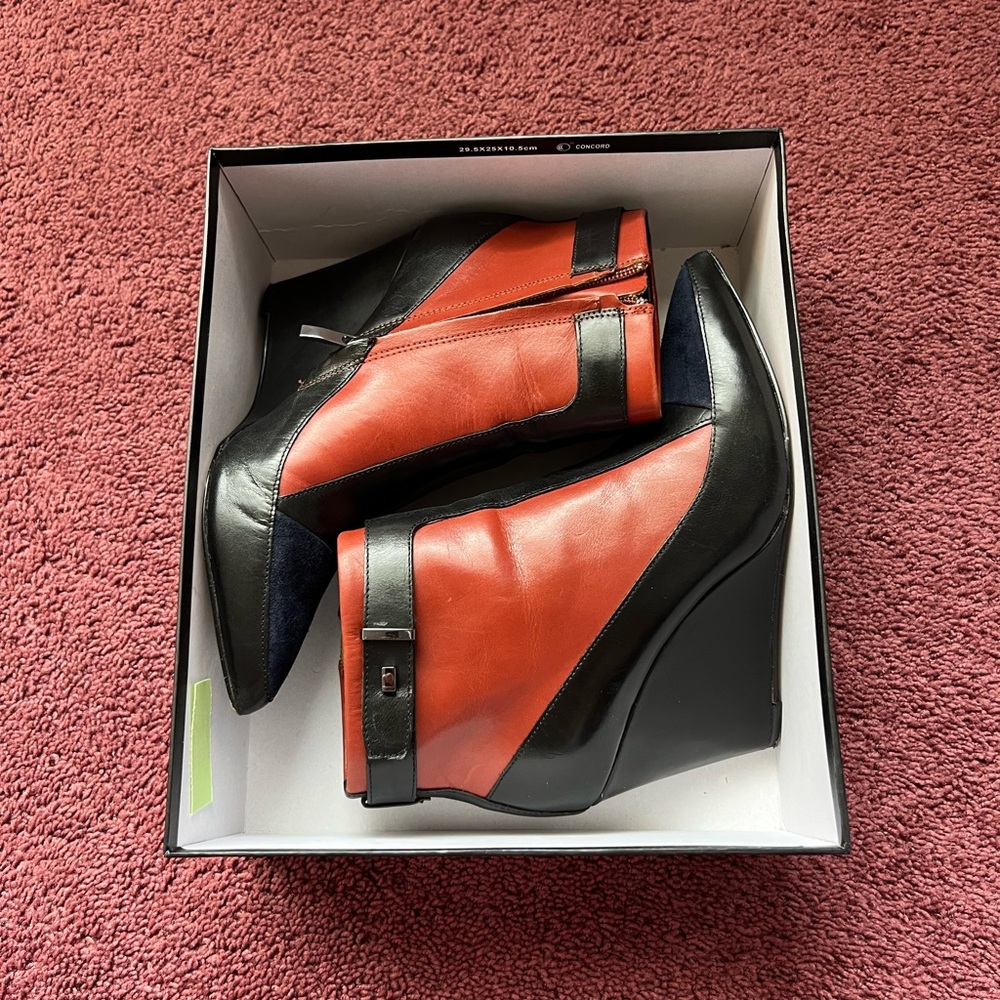 Bootie - Picture 1 of 7